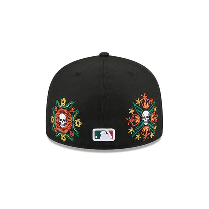 New York Yankees MLB Skull and Flowers 59FIFTY Cerrada